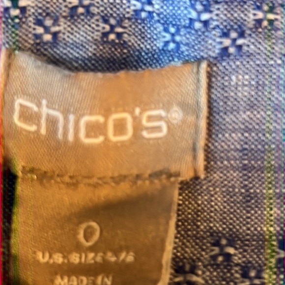 Chico's Chambray Linen Button up Tunic Top Women's Size 0/XS//4-6 - Picture 7 of 9